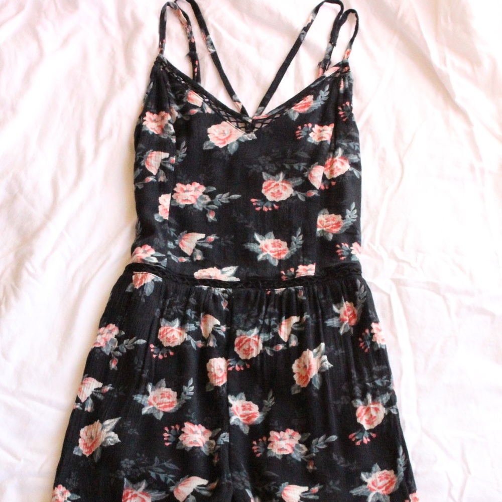 HOLLISTER Floral Romper